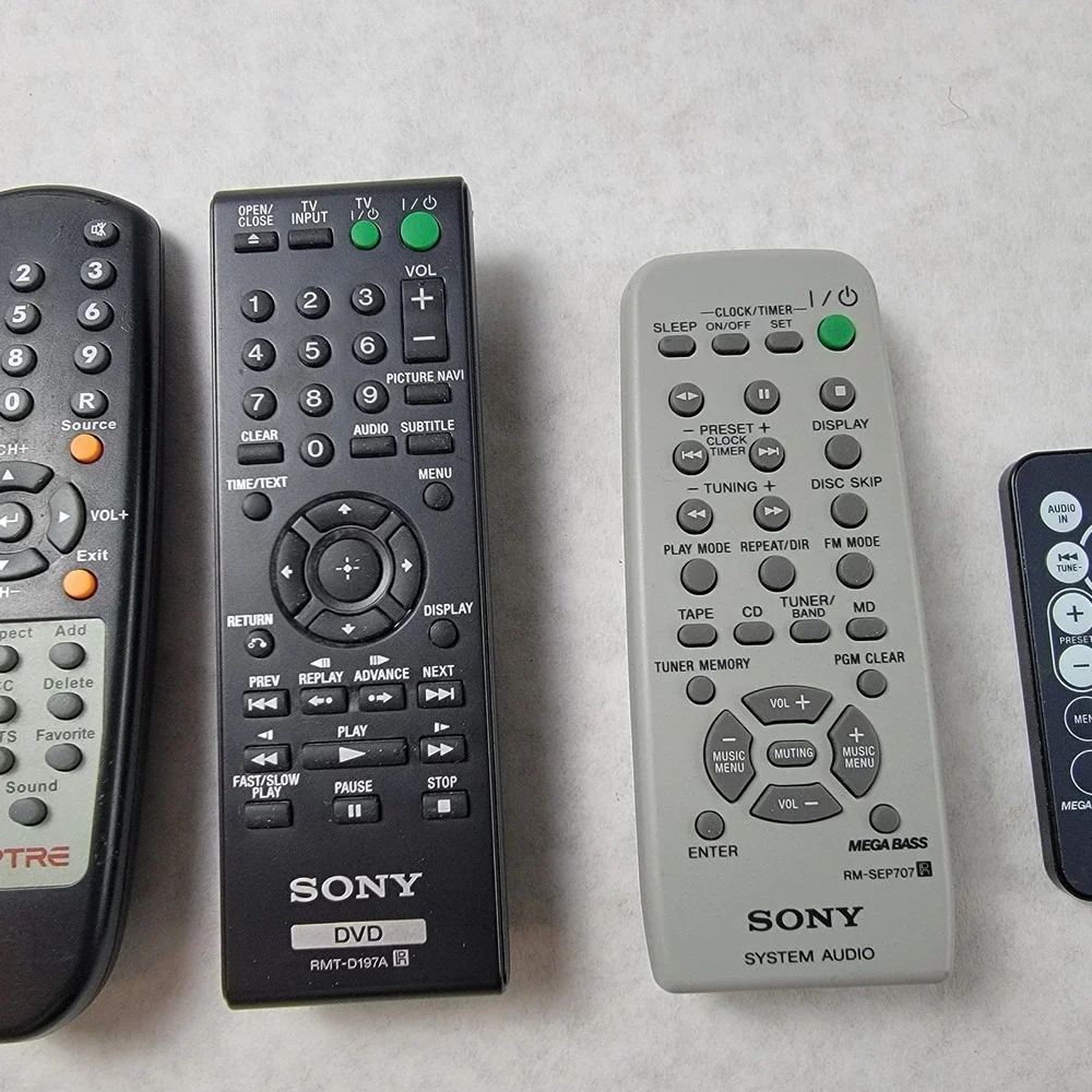 Lot of 5‎ TV DVD Remote Controls Sony Panasonic Sceptre